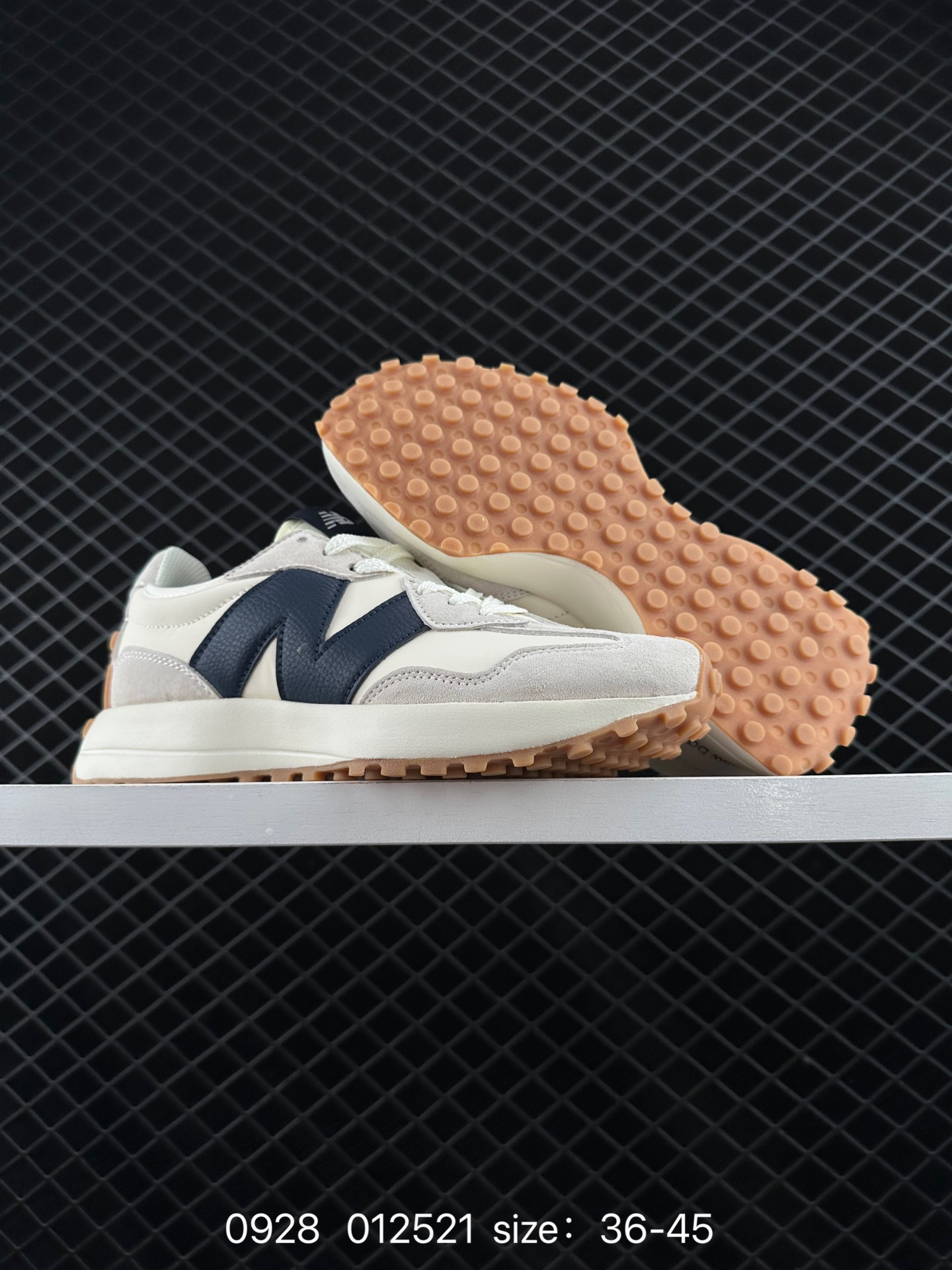 New Balance MS327